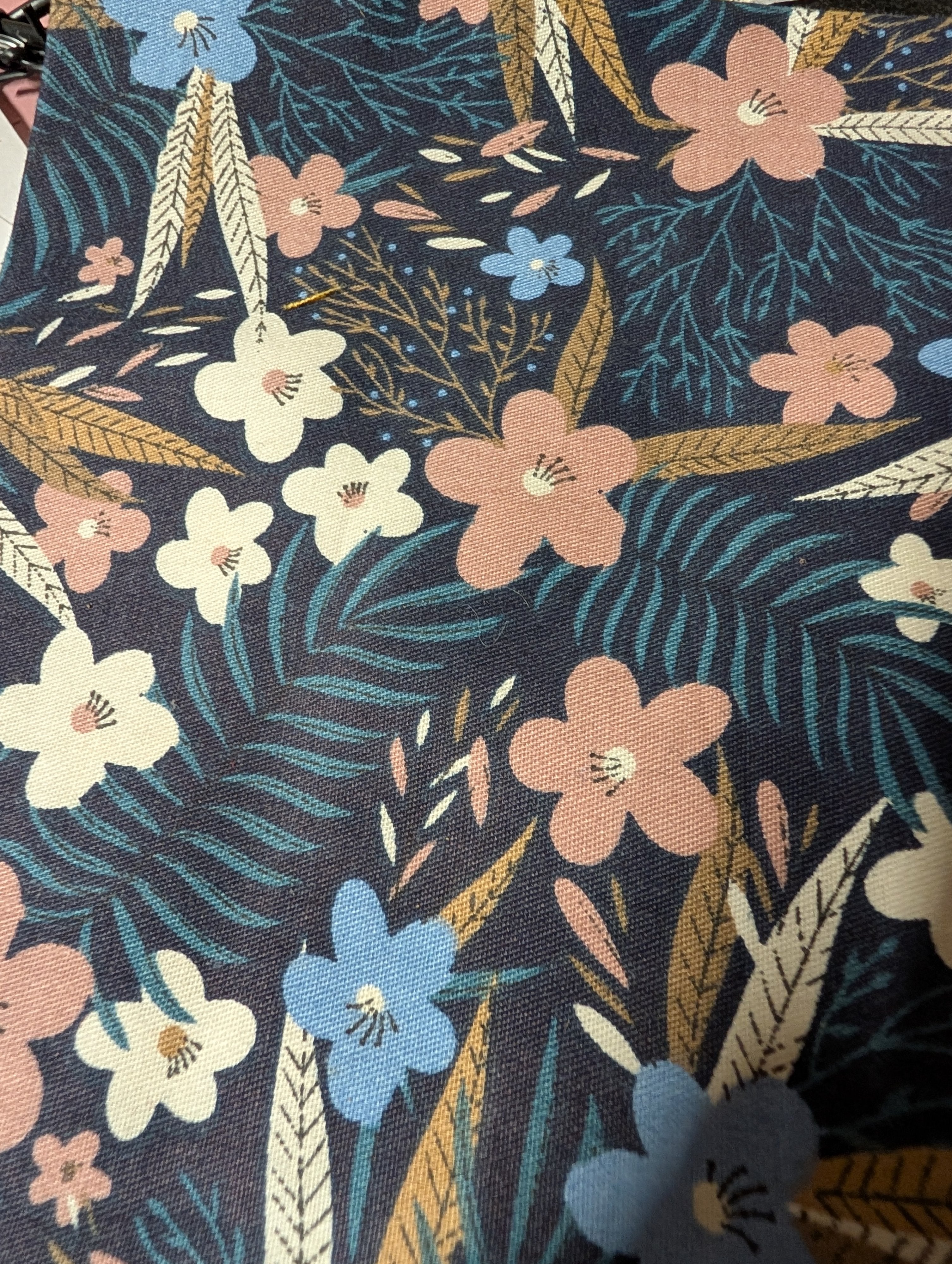 Floral Pattern Fabric Square fat quarter - Image 3