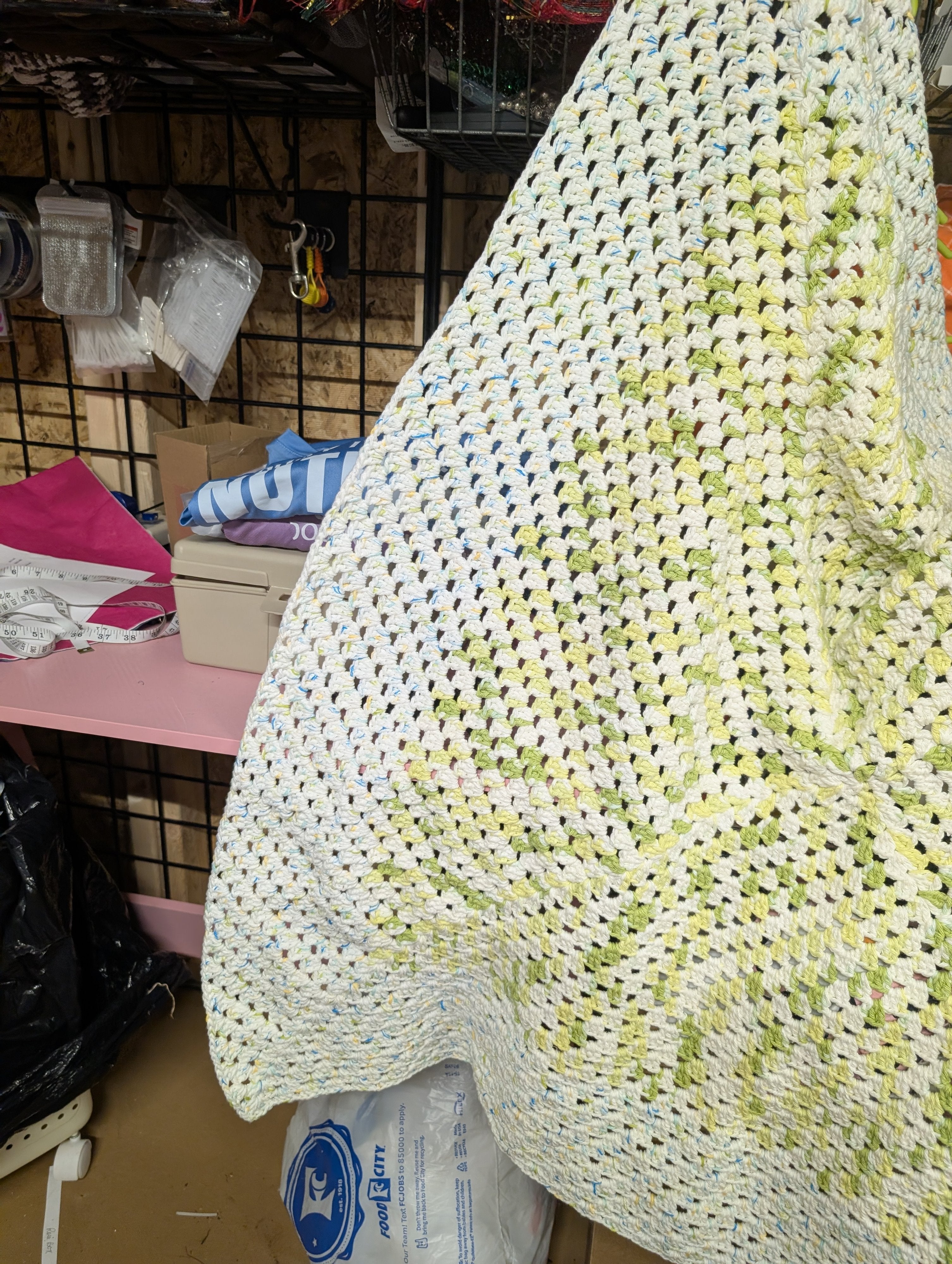 Handmade Crochet Blanket Multicolor Pattern - Image 3