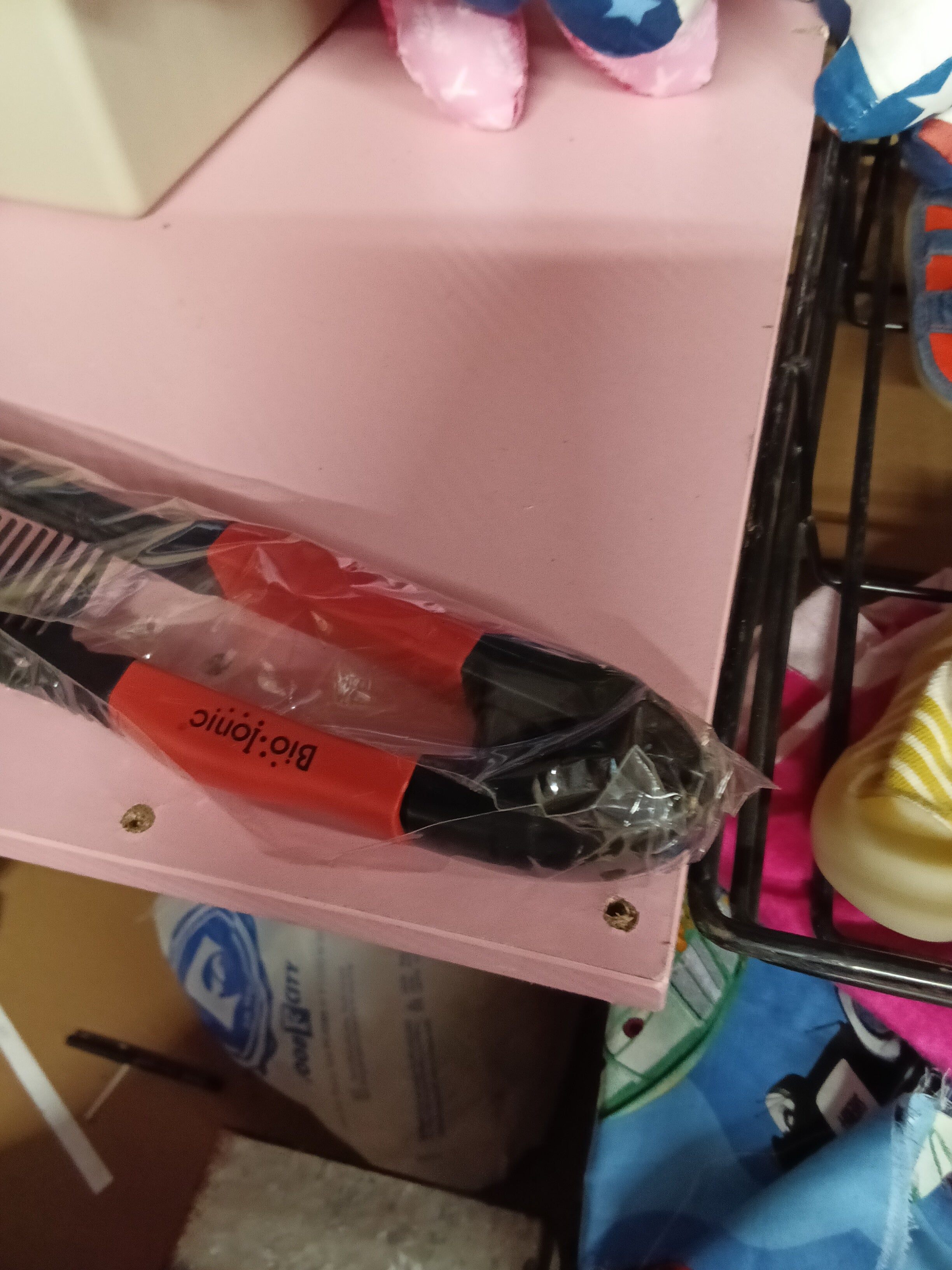 Bio Ionic Styling Comb with Red Handle - Image 3