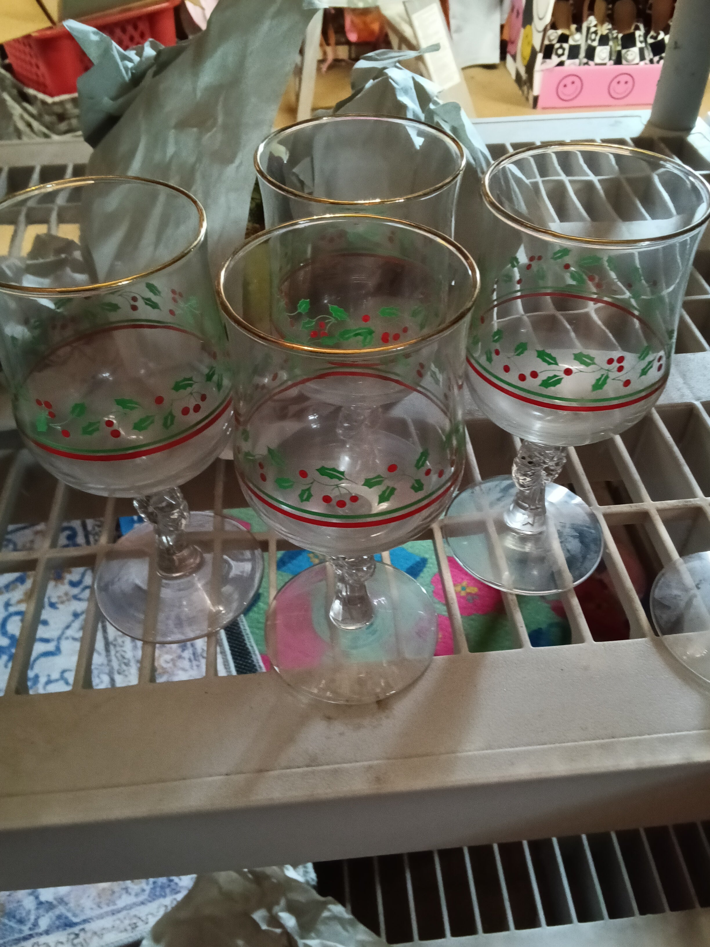 Set of 4  Arby's Christmas glasses  Holiday Wine Glasses with Holly Design - Image 1
