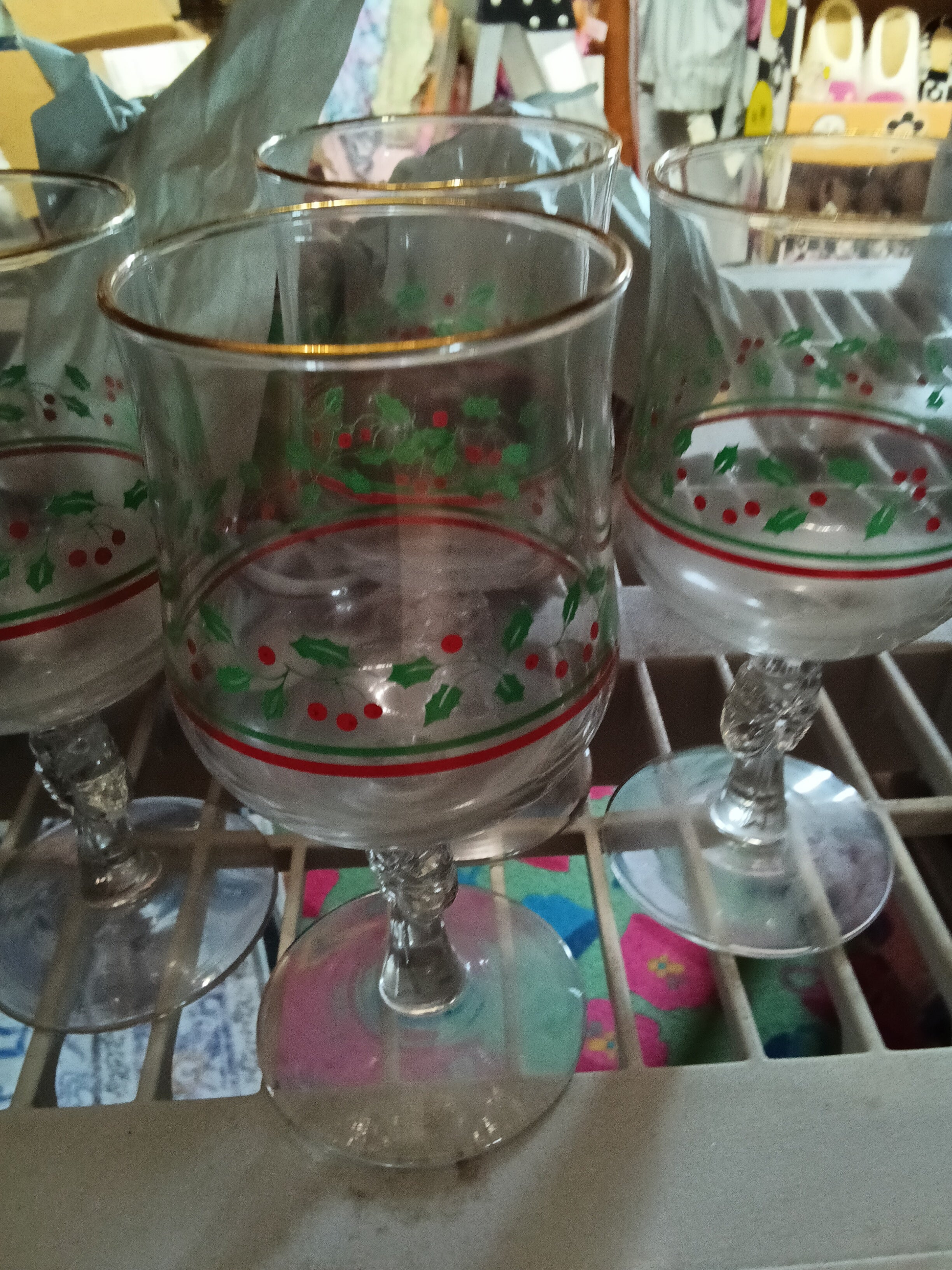 Set of 4  Arby's Christmas glasses  Holiday Wine Glasses with Holly Design - Image 3