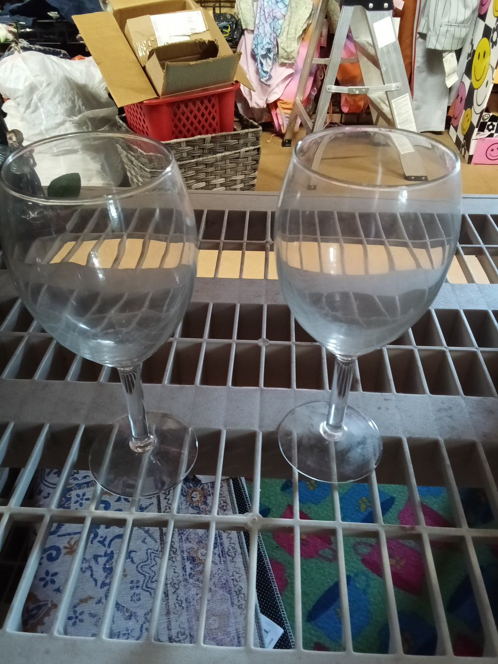 Set of 2 Clear Glass Wine Goblets - Image 1