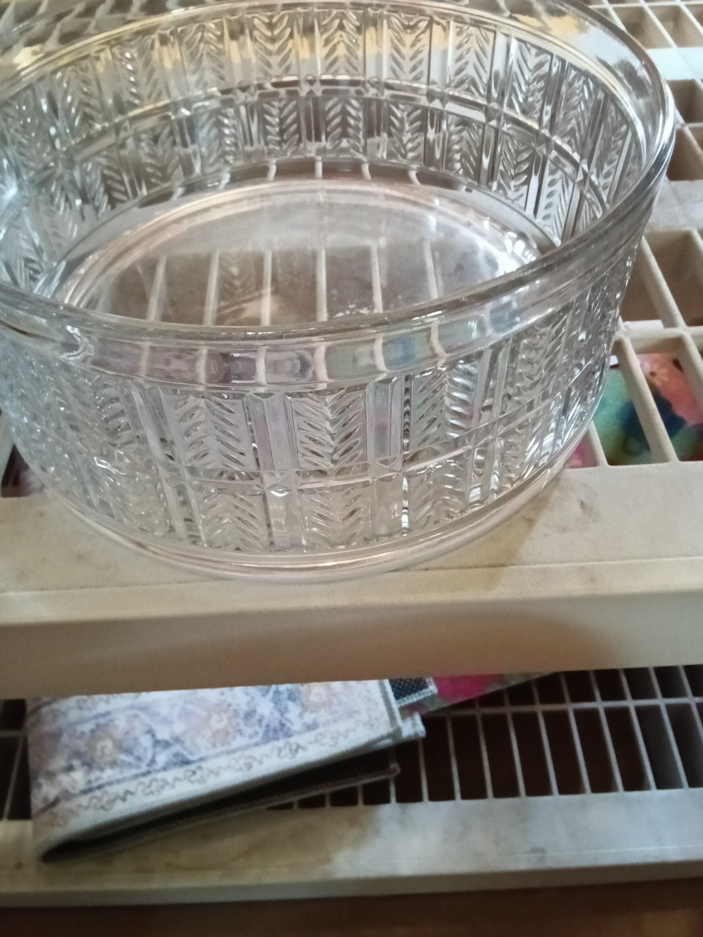 Cut Glass Decorative Bowl with Geometric Pattern - Image 2