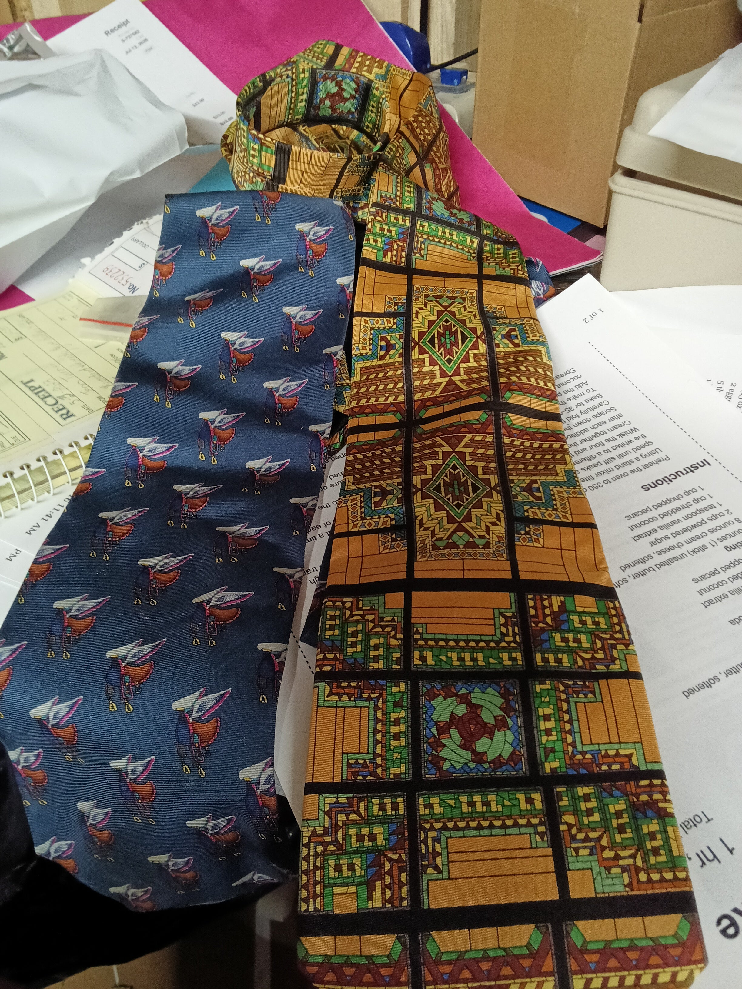 Set of 2 Men's Patterned Ties Set - Geometric & Animal Print - Image 1