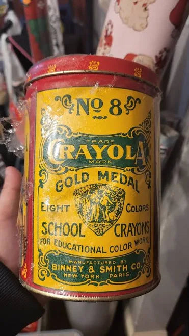 Vintage Crayola No. 8 Gold Medal School Crayons Tin - Image 7