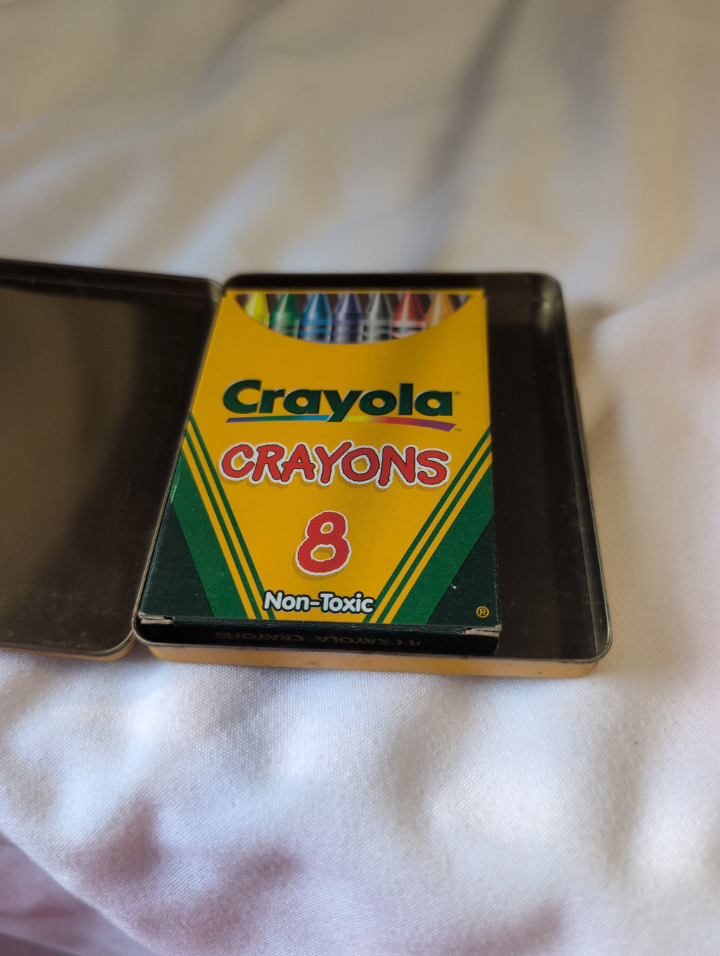 Vintage Crayola No. 8 Gold Medal School Crayons Tin - Image 11