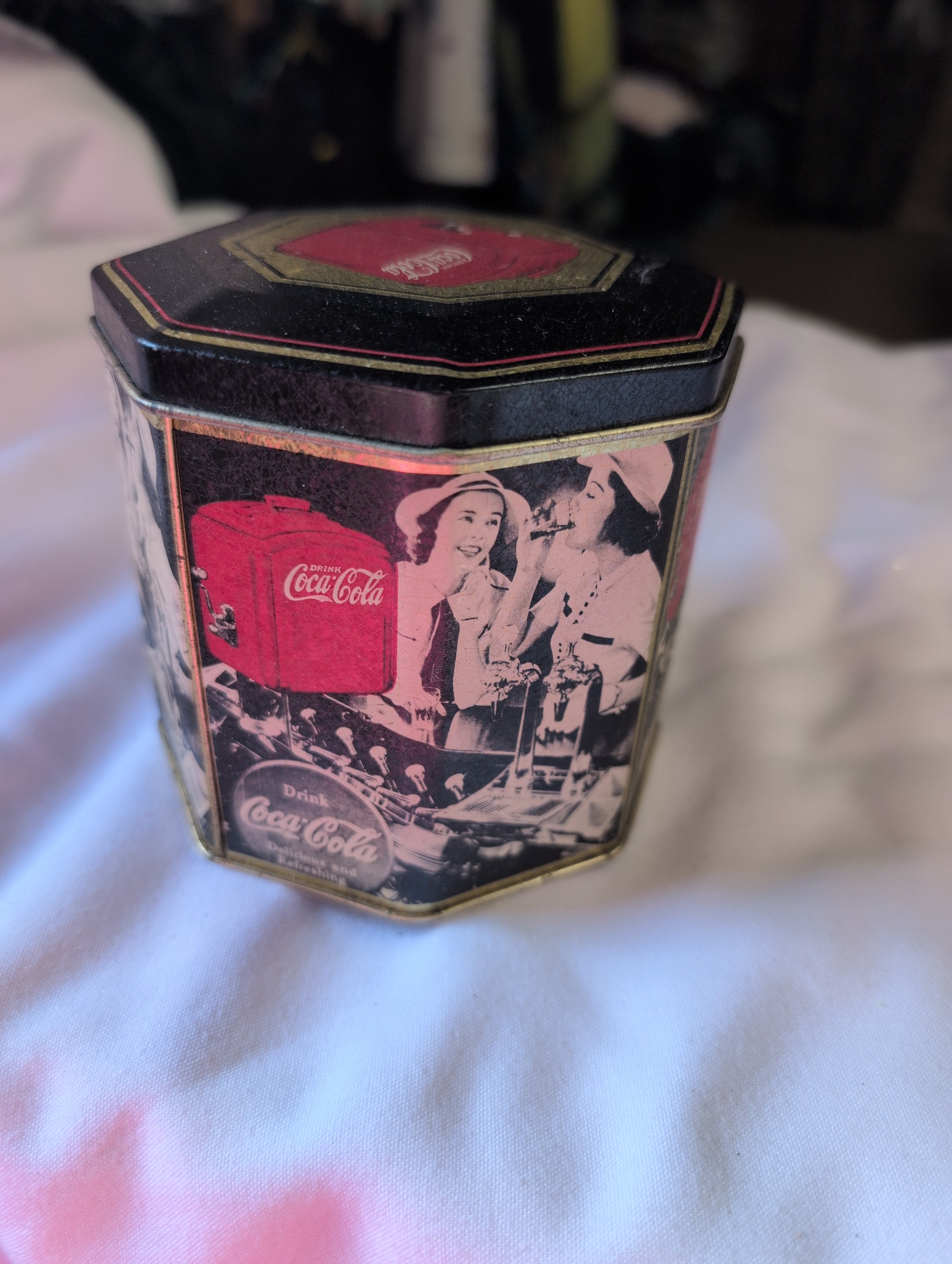 Coca-Cola Vintage Decorative Tin with Retro Design - Image 2