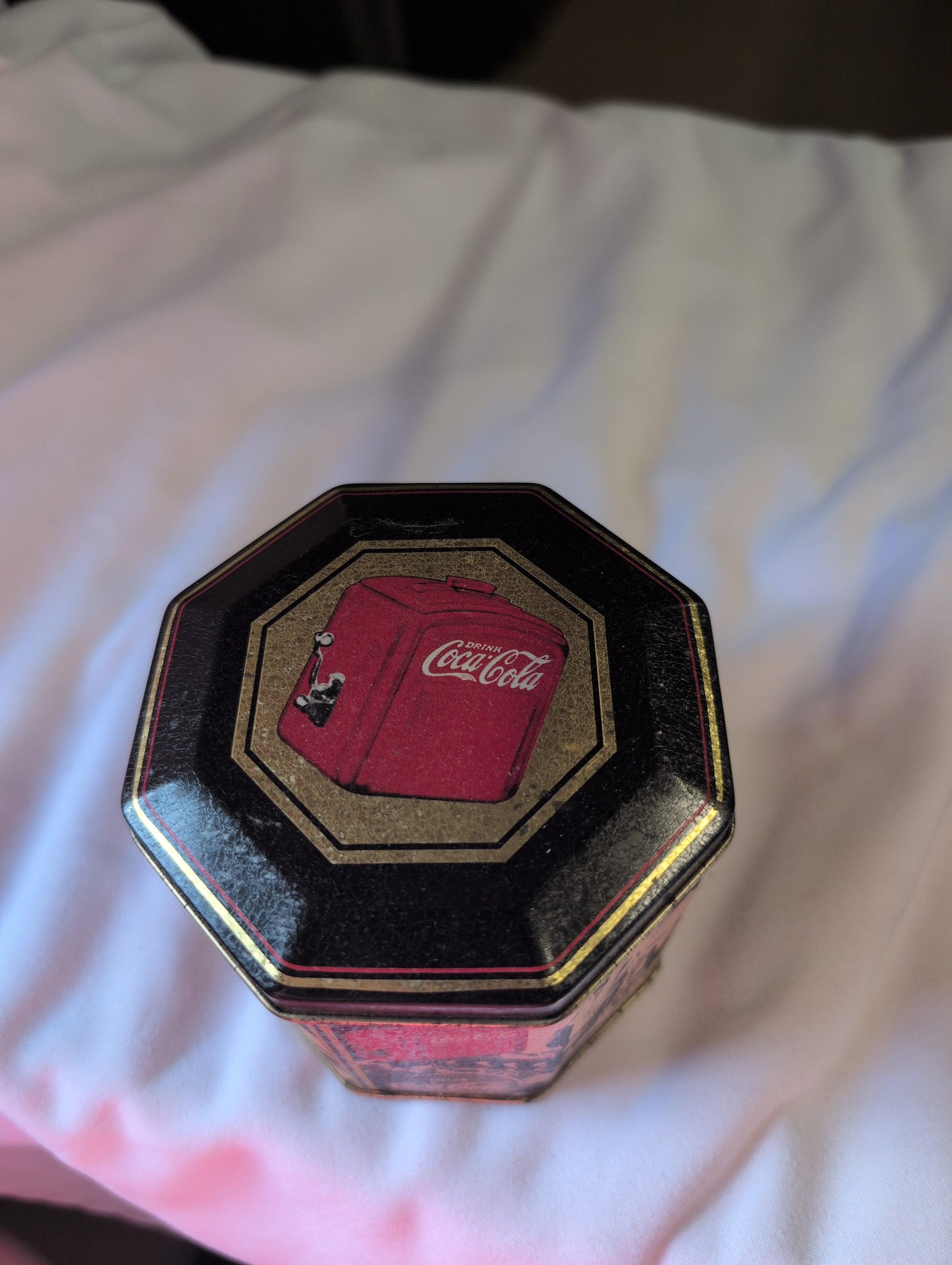 Coca-Cola Vintage Decorative Tin with Retro Design - Image 3