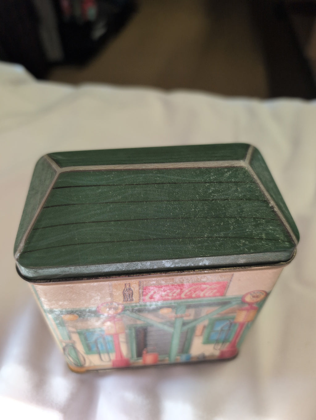 Coca-Cola Vintage Tin Box Felix's Filling Stop - Image 3