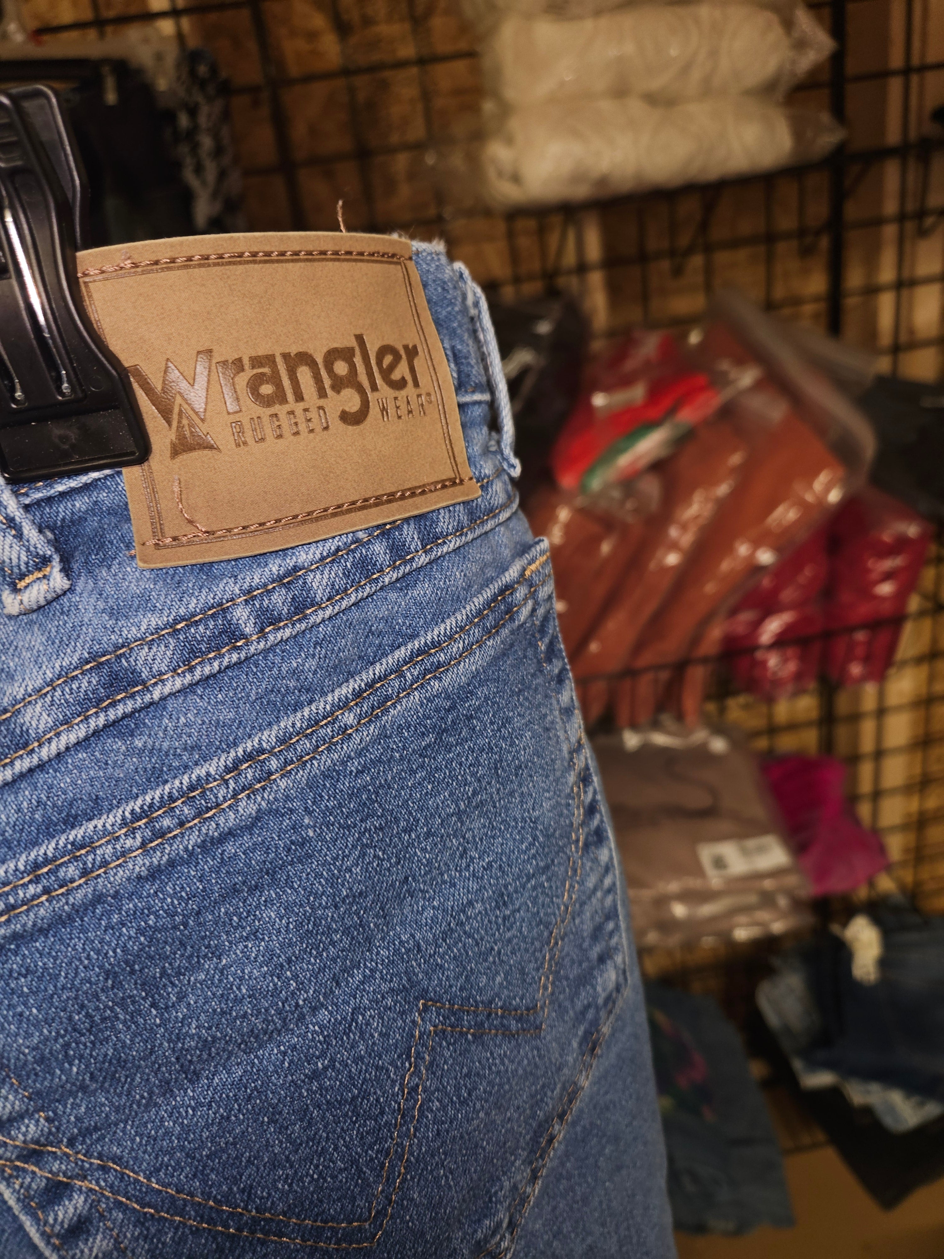 Wrangler Blue Jeans Size 42 x 36 - Image 3