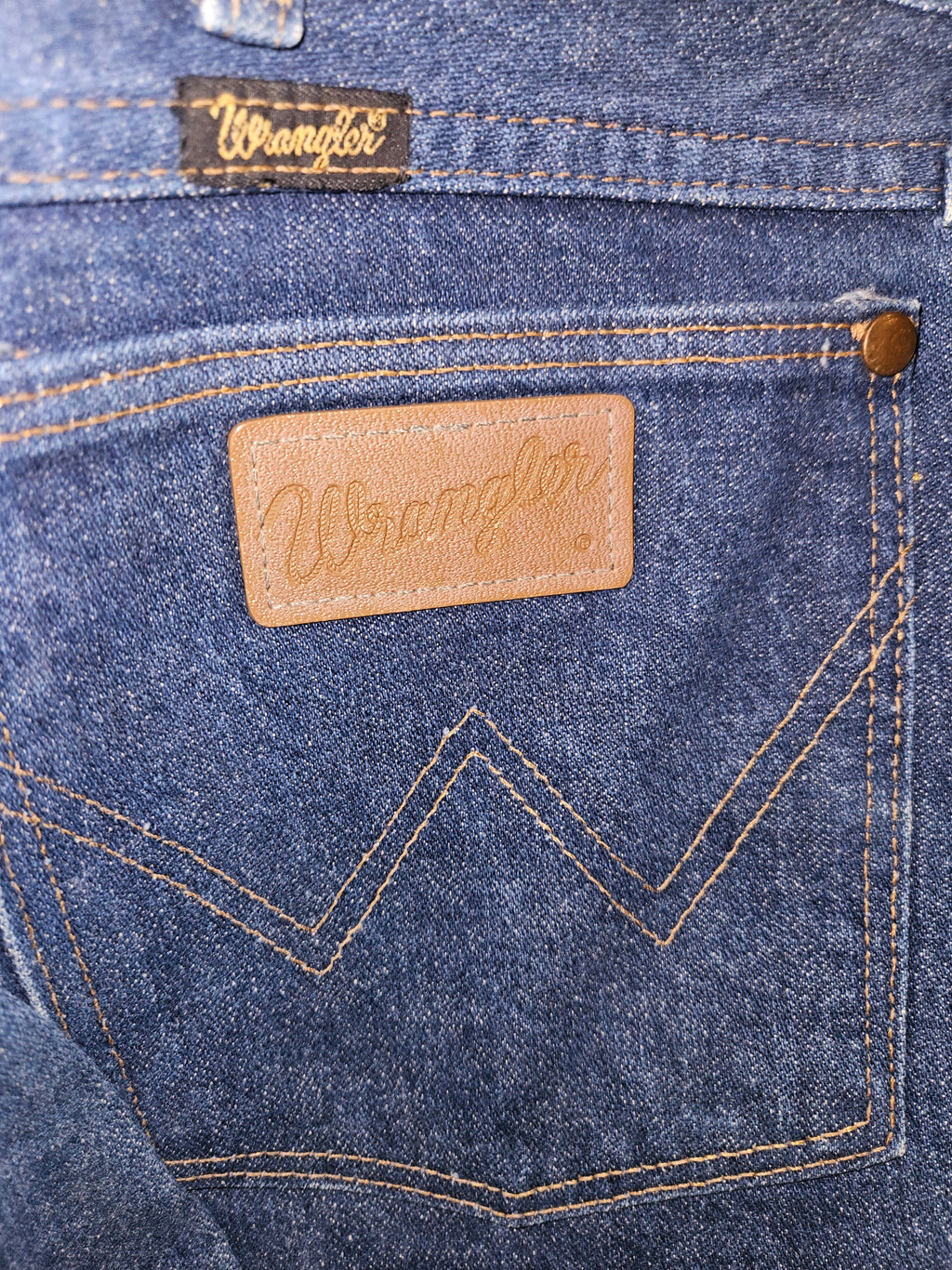 Men's Blue Denim Jeans 42 x 30 - Image 2