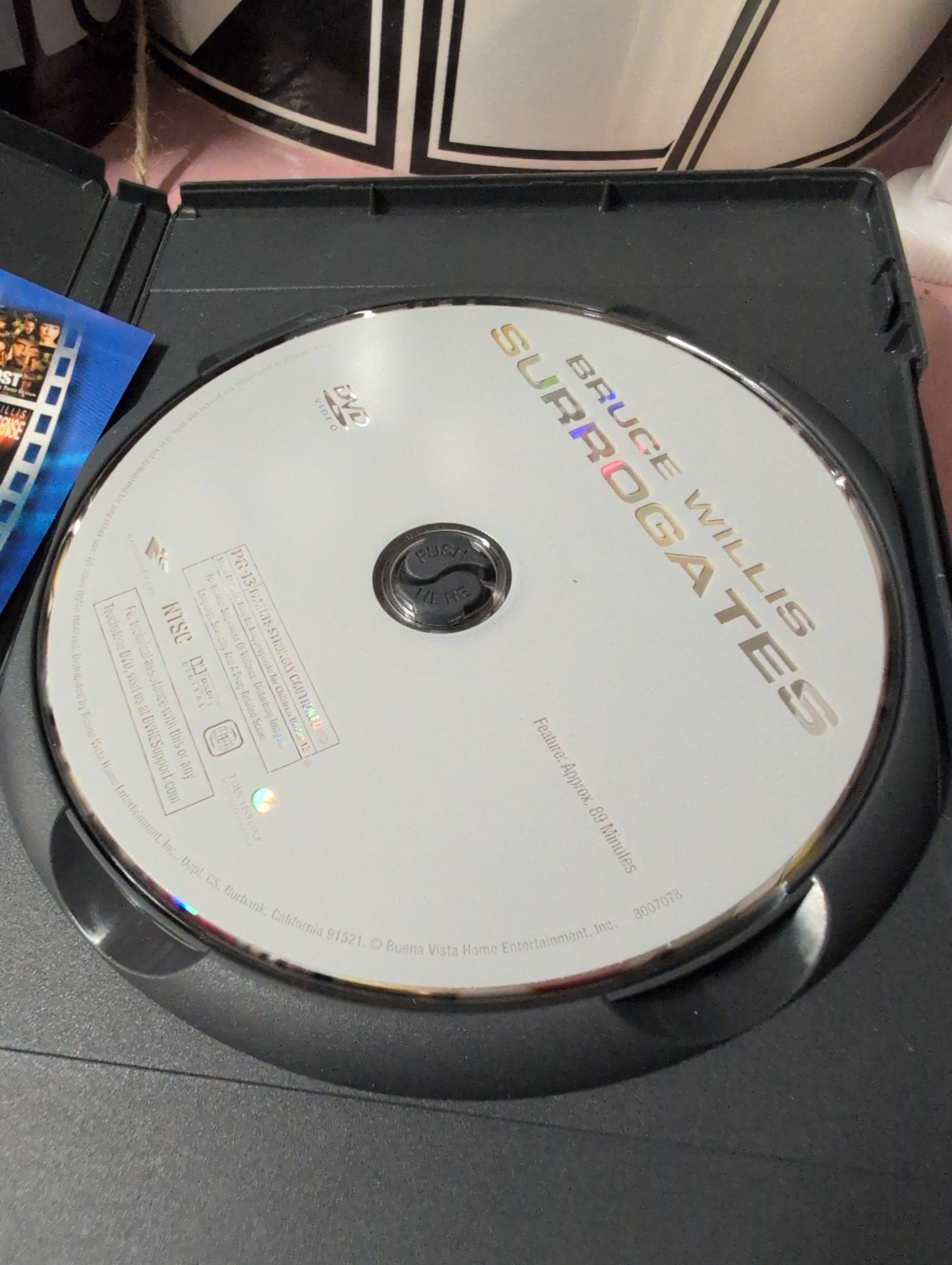 Disney - Surrogates [DIGITAL VIDEO DISC] - Image 7