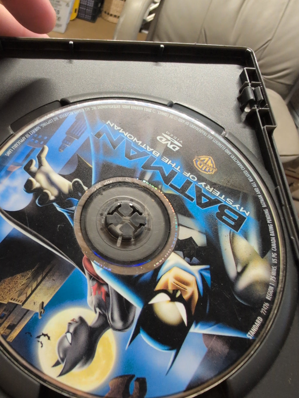 Batman: Mystery of the Batwoman (DVD  2007) - Image 7