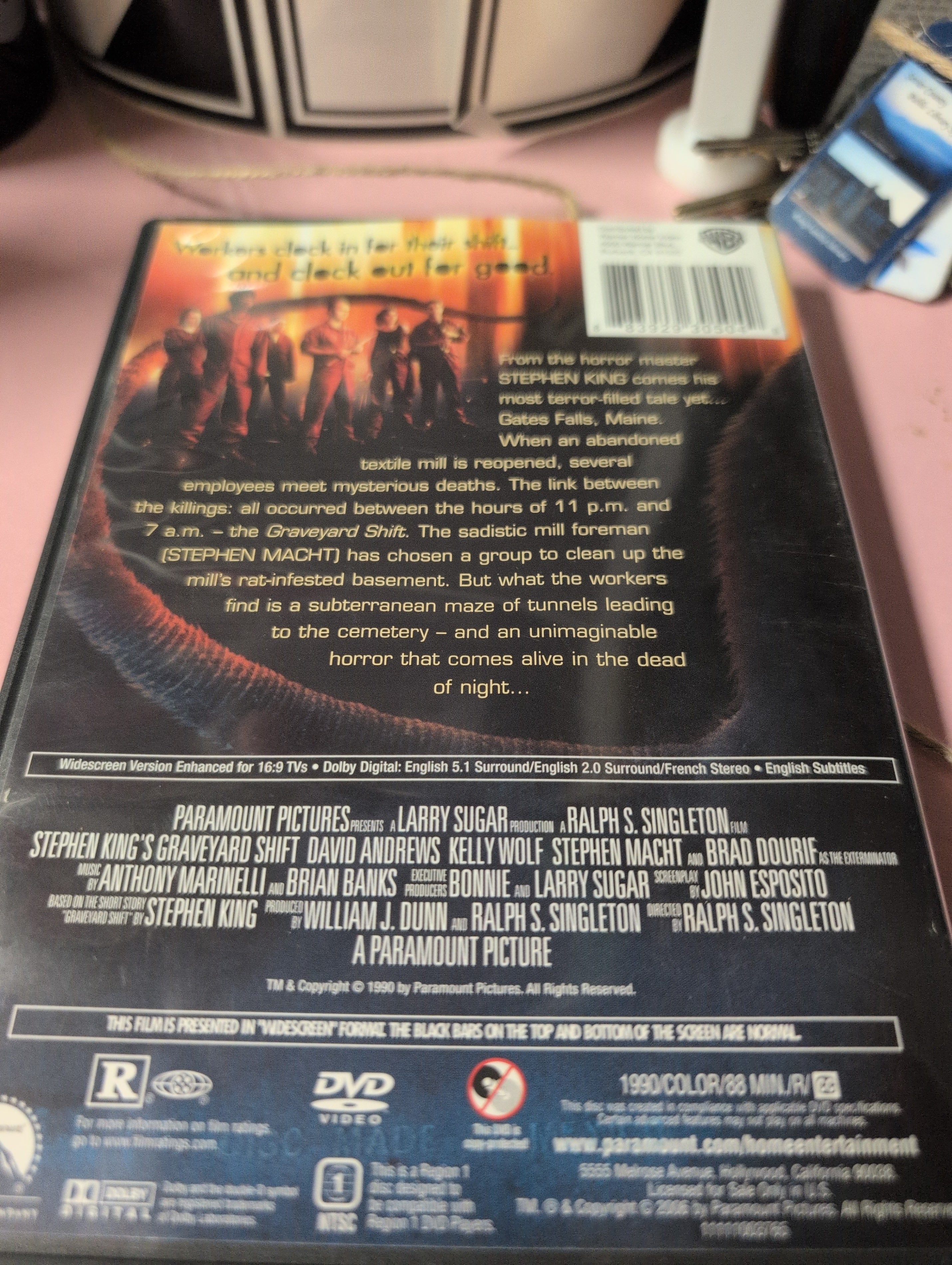 Stephen King's Graveyard Shift DVD - Image 7
