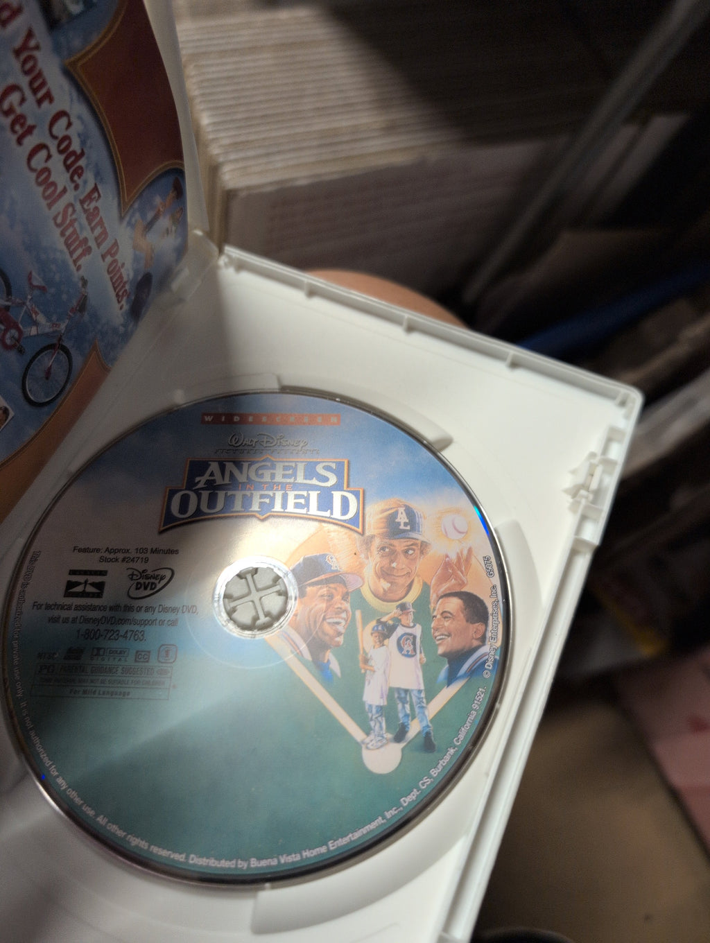 Disney Angels in the Outfield DVD - Image 1