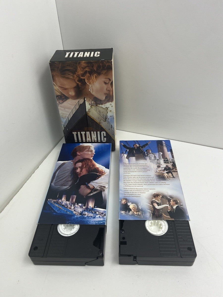 Titanic [VHS] - Image 3
