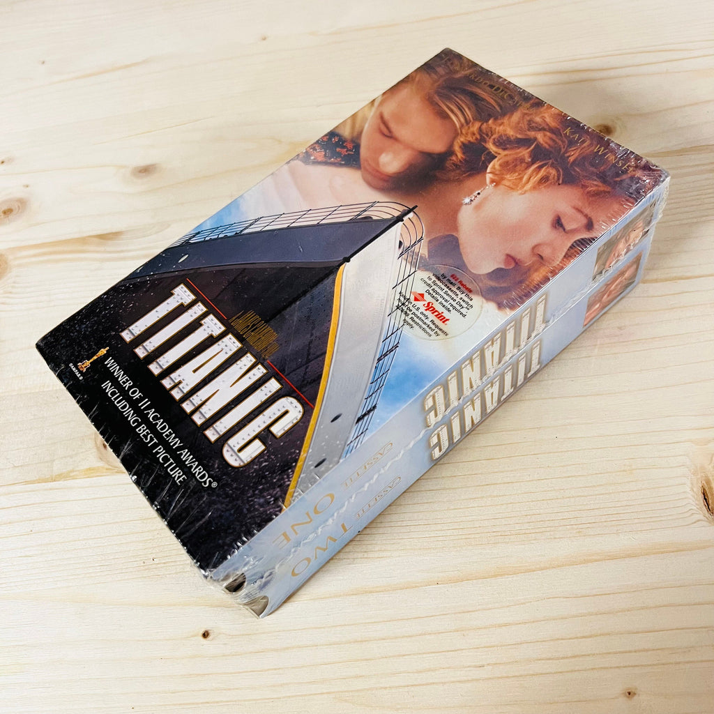 Titanic [VHS] - Image 8