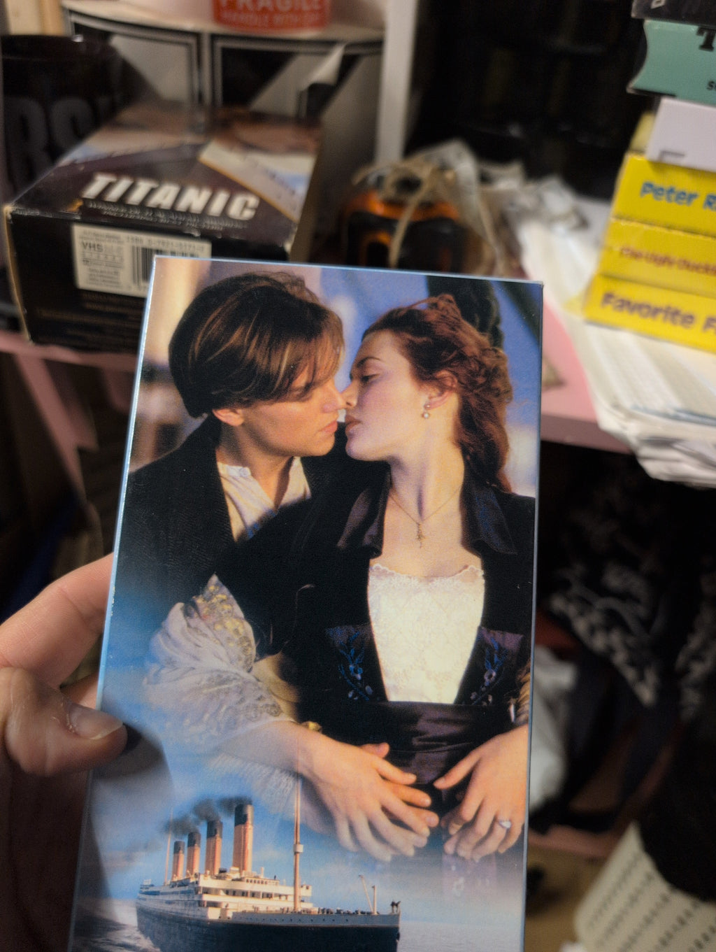 Titanic [VHS] - Image 13