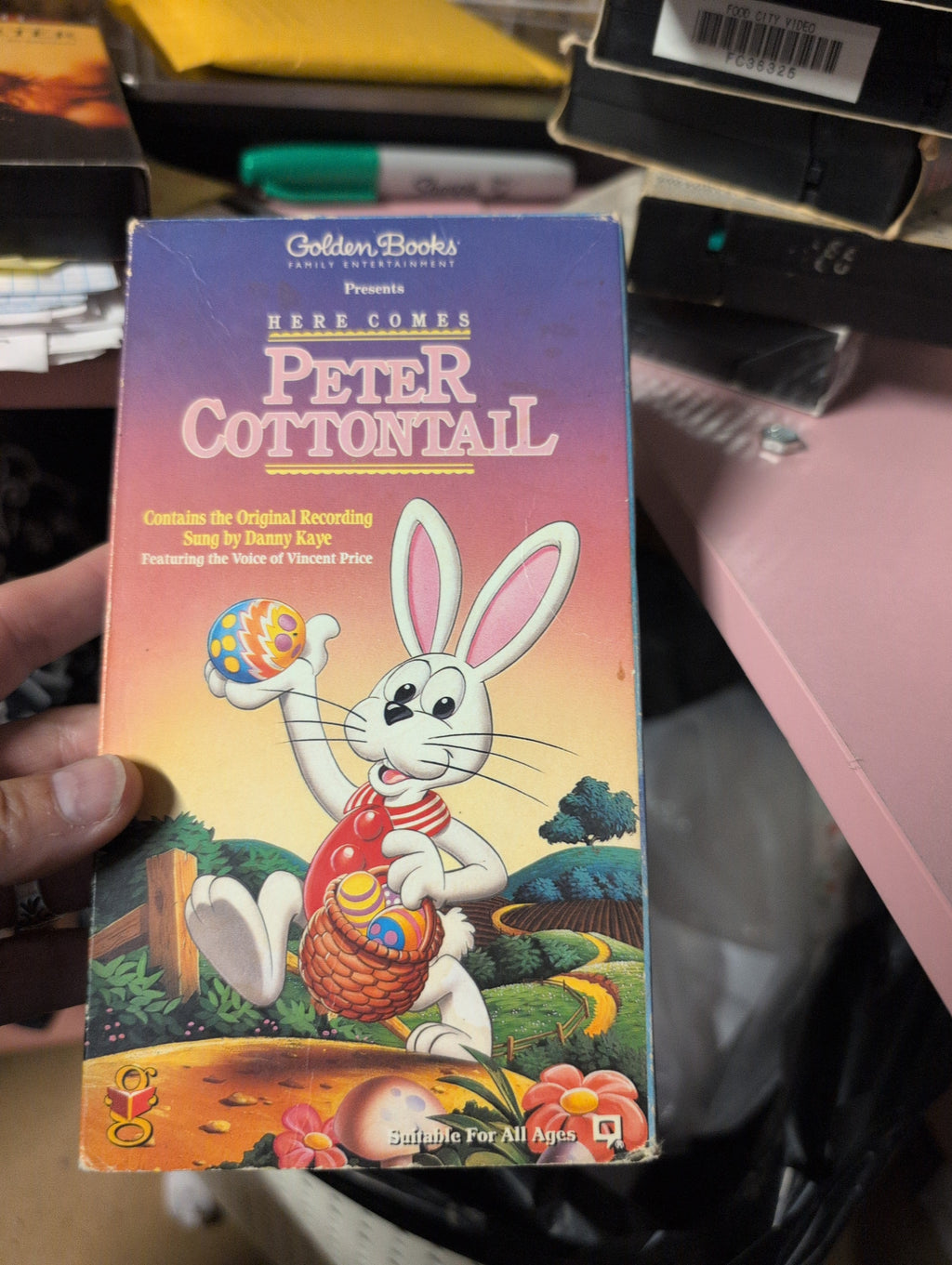 Here Comes Peter Cottontail VHS Golden Books Family Entertainment - Image 1