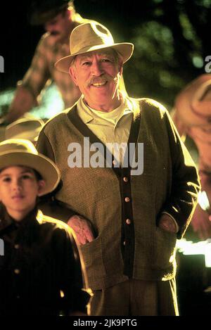 Walk in the Clouds Alfonso Arau Director - Image 5