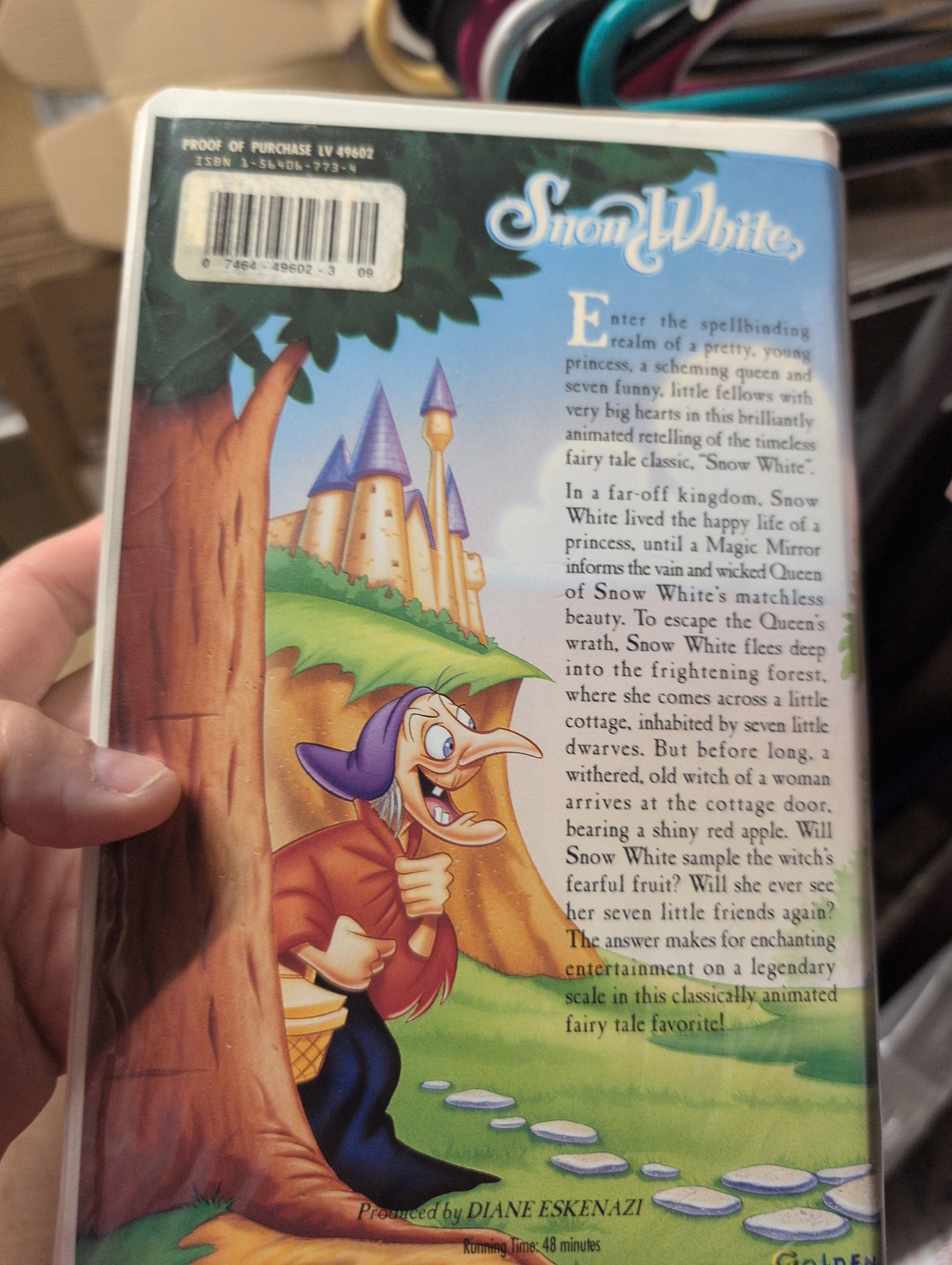 Snow White [VHS] - Image 4