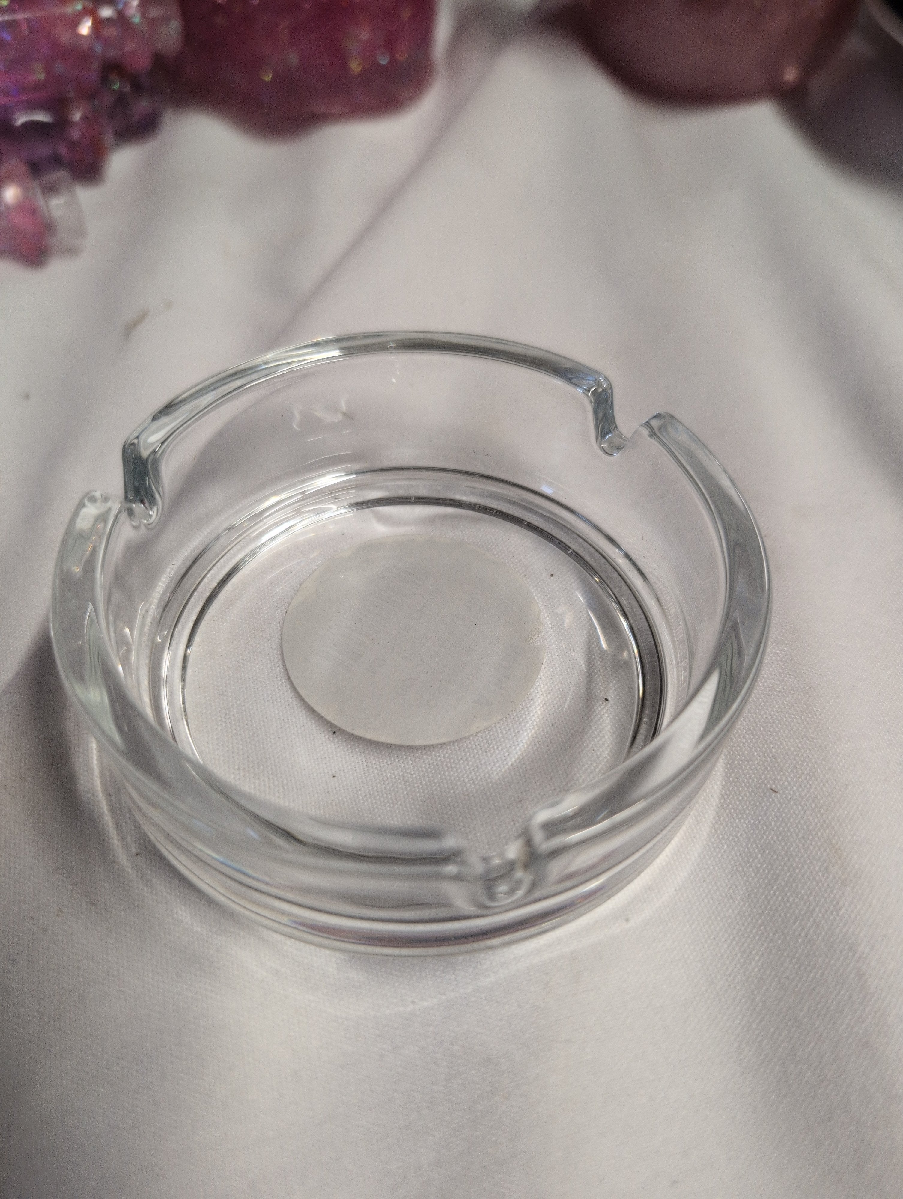 Clear Glass Ashtray Round Design - Image 2