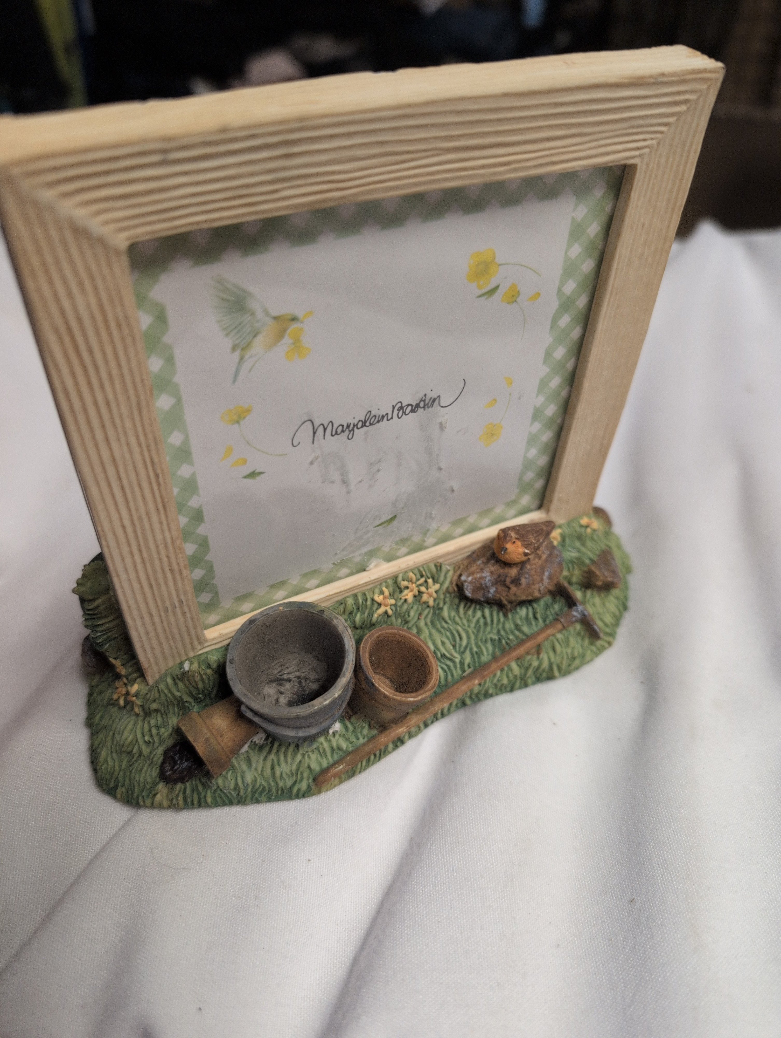 Decorative Picture Frame with Garden Scene - Image 2