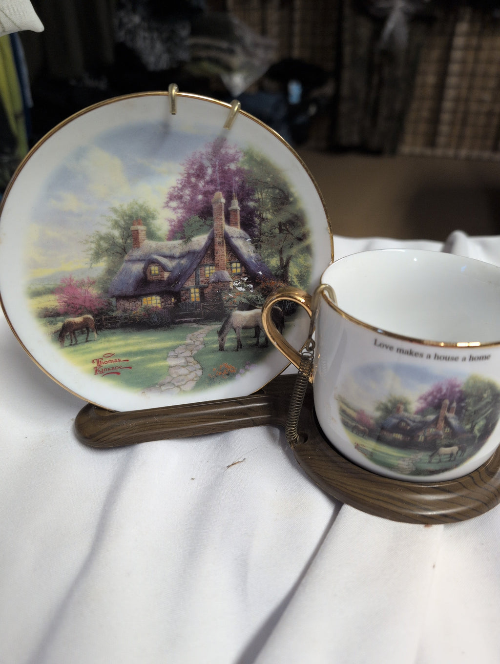 Thomas Kinkade Decorative Plate and Mug Set - Image 1