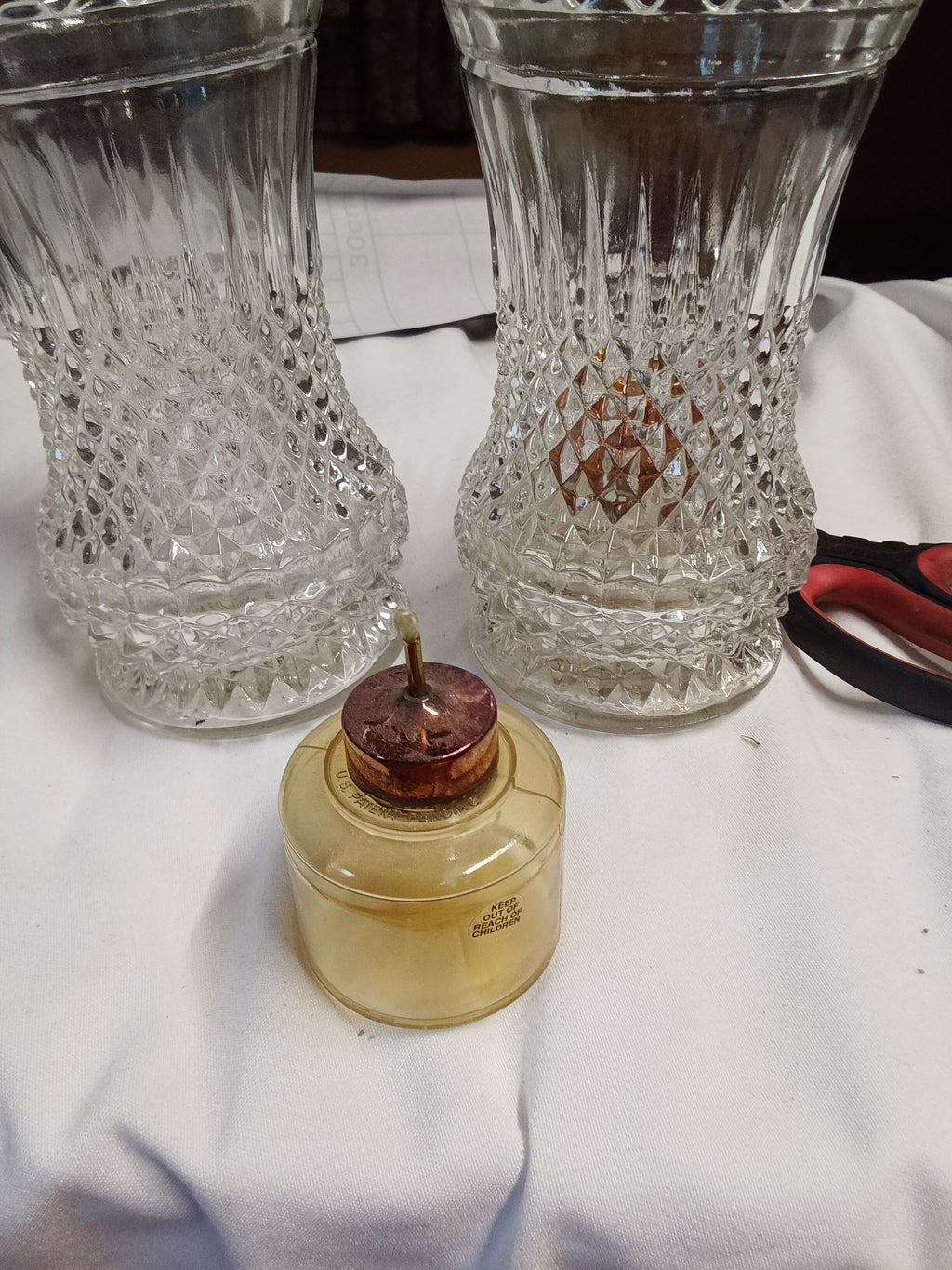 Set of 2Vintage Glass  oil lamps with Diamond Pattern - Image 2