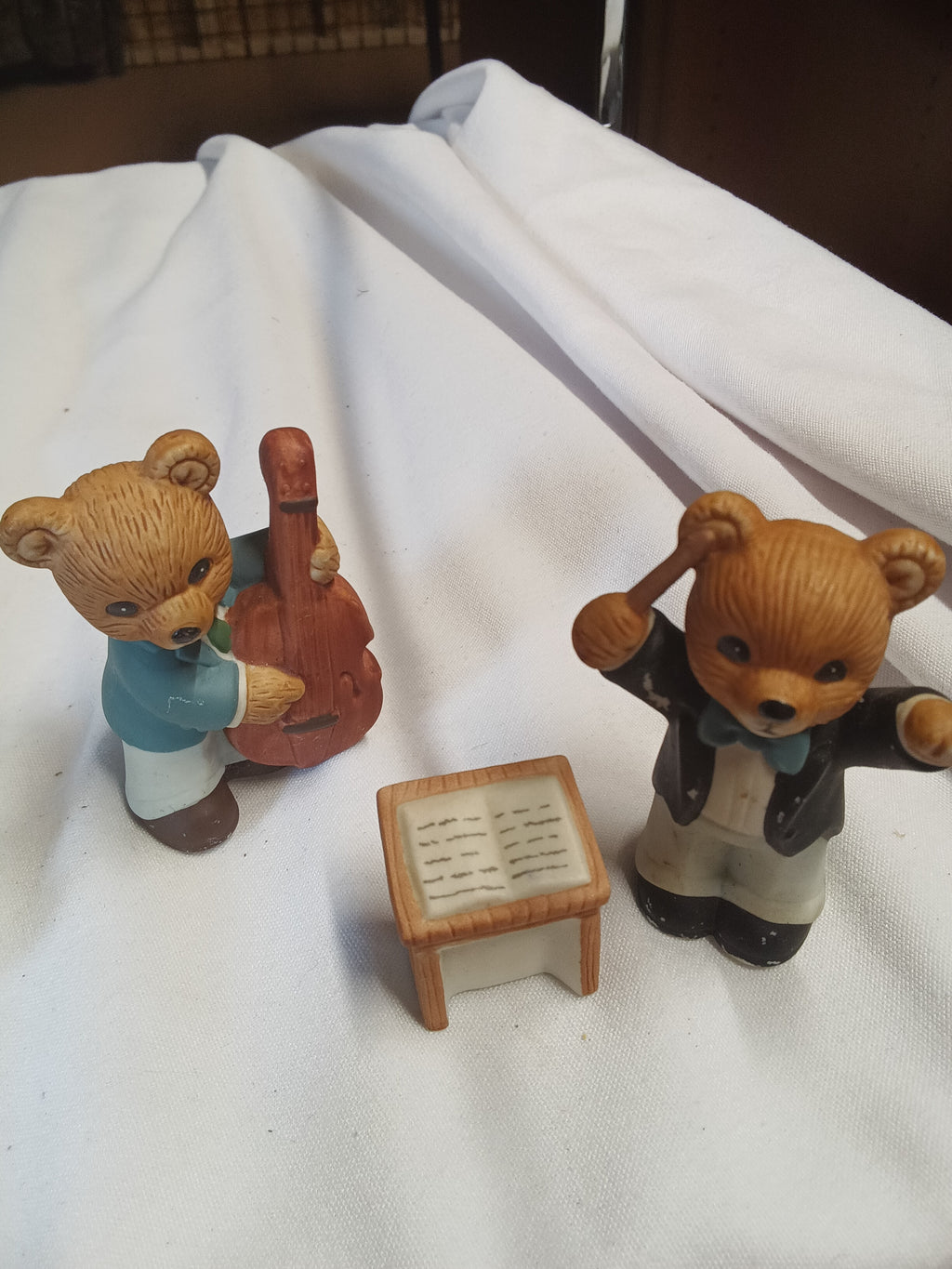 Bear Figurine Set with Blackboard and Instruments - Image 5