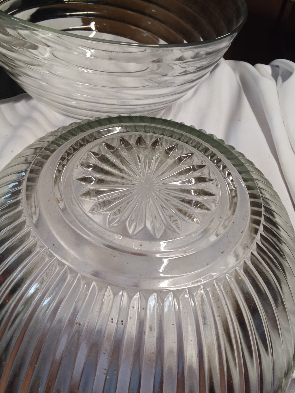 Vintage Anchor Hocking Glass Mixing Bowl Set - Image 3