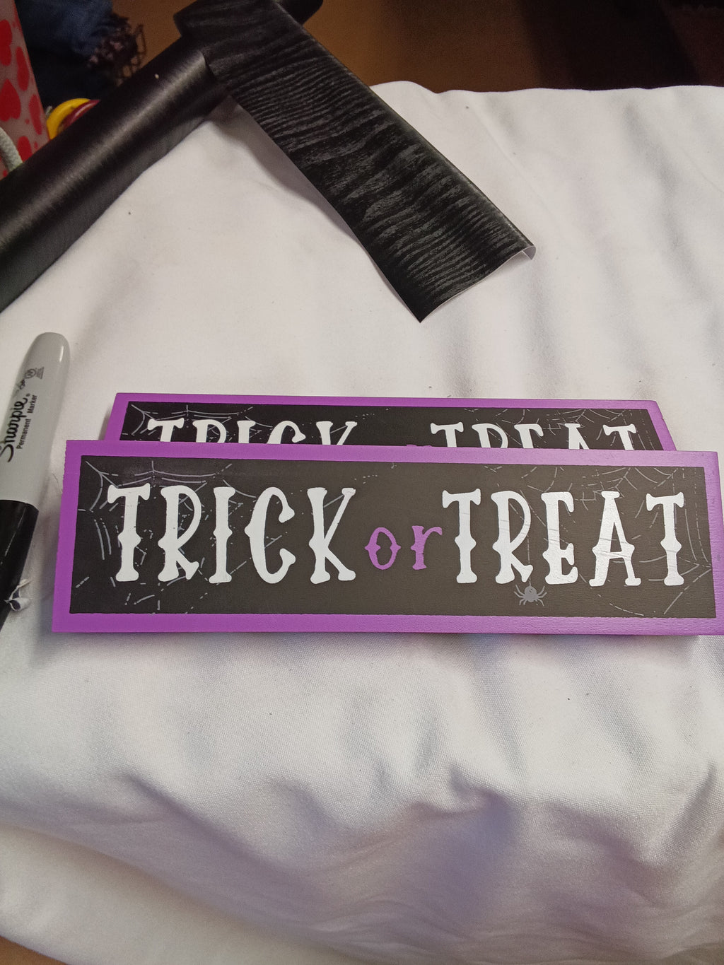 Halloween Trick or Treat Sign Decorative Plaque - Image 2
