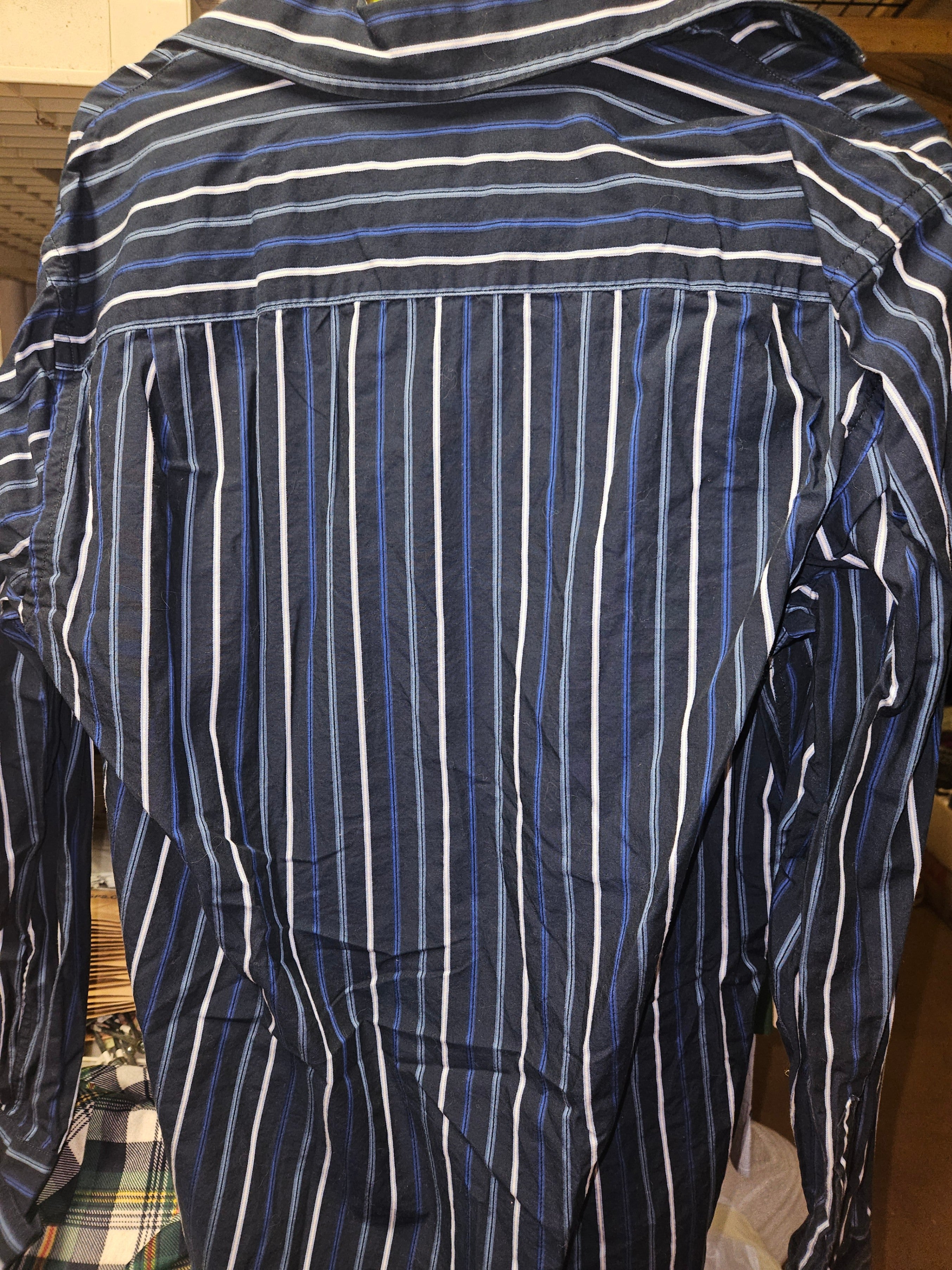 Banana Republic Men's Striped Long Sleeve Shirt - Image 3