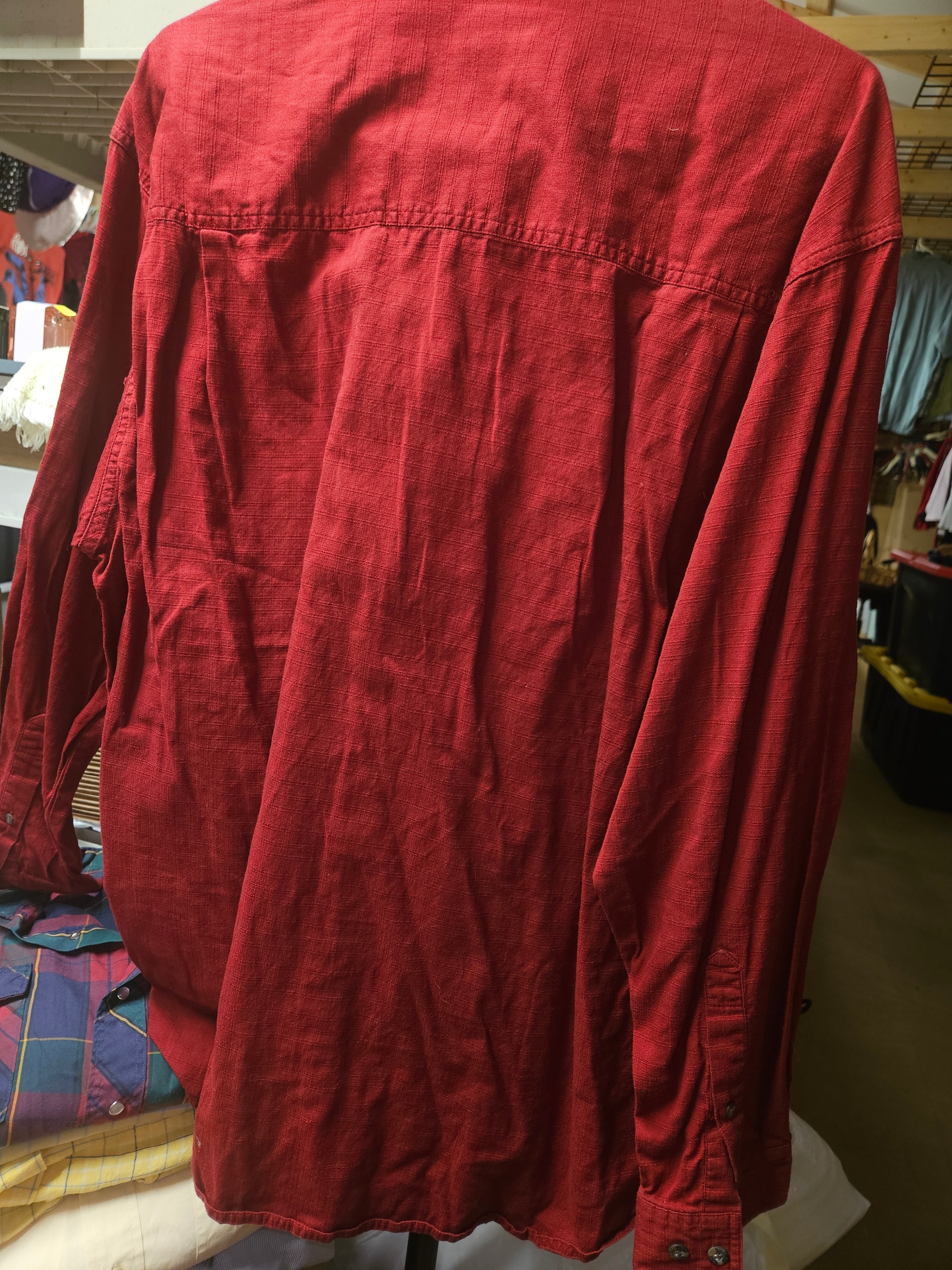 Columbia Men's Red Long Sleeve Button-Up Shirt Size L - Image 3
