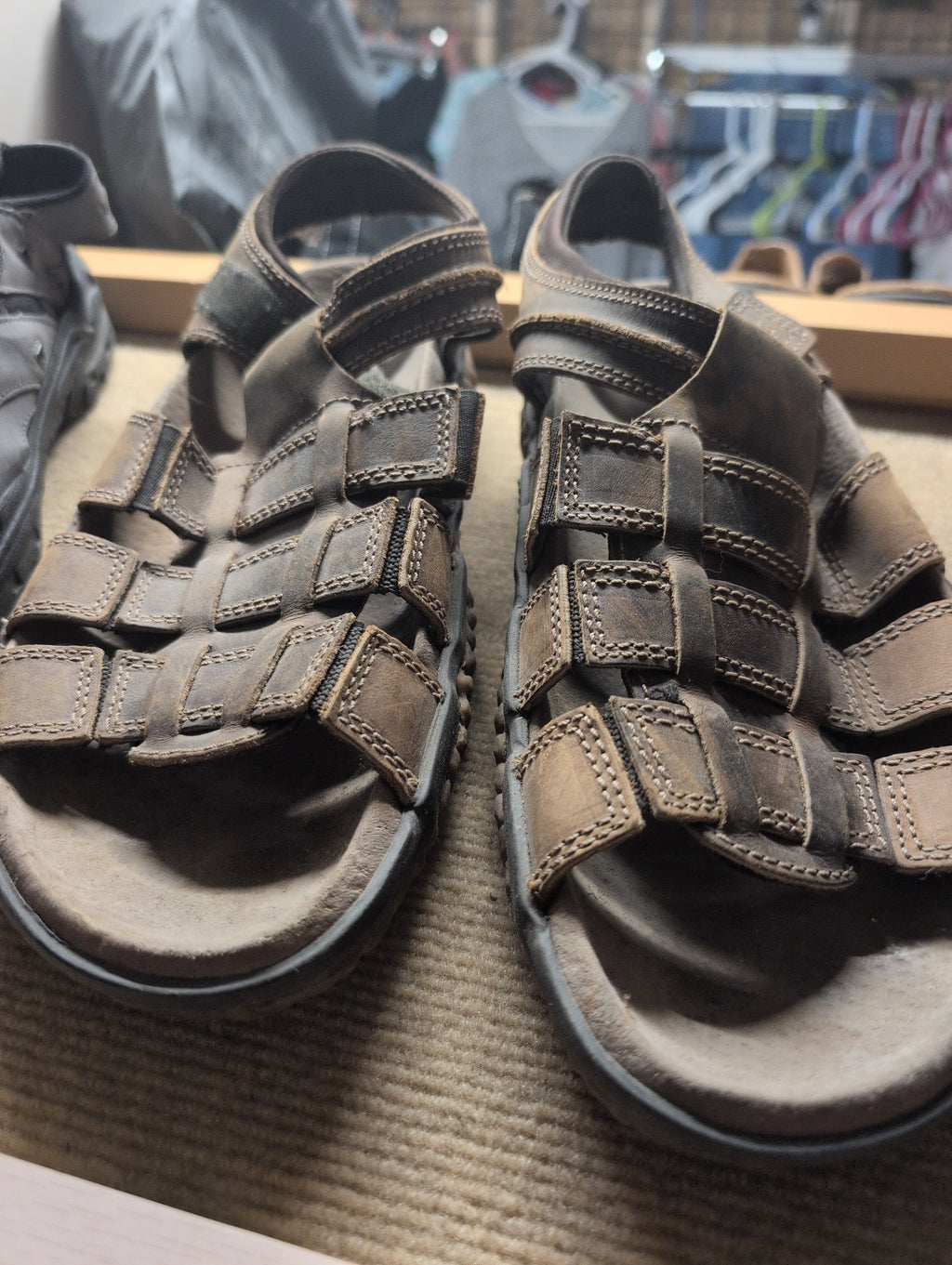 Men's Brown Leather Sandals with Adjustable Straps - Image 1