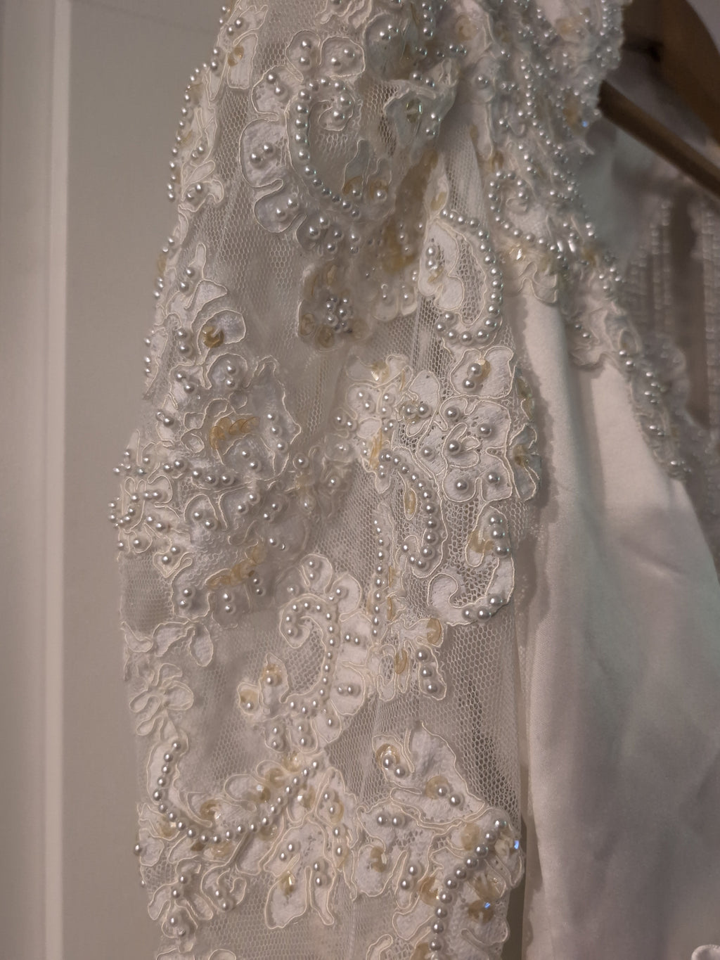 C-1 90's Moonlight Wedding Dress