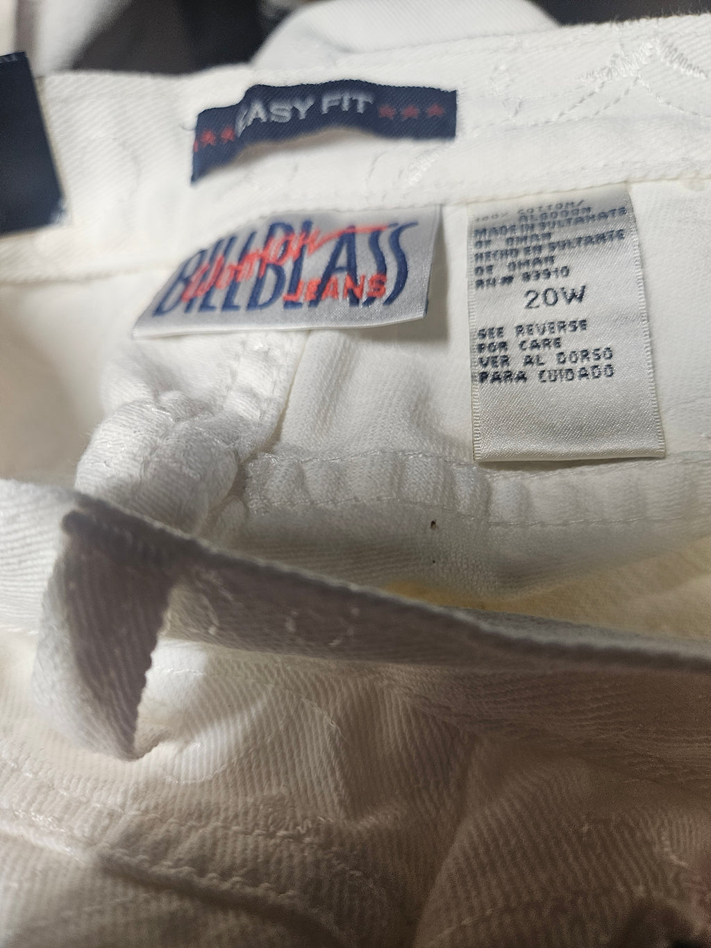 NW-1 White Pants Floral Embroidery Easy Fit  Carpi Size 20W