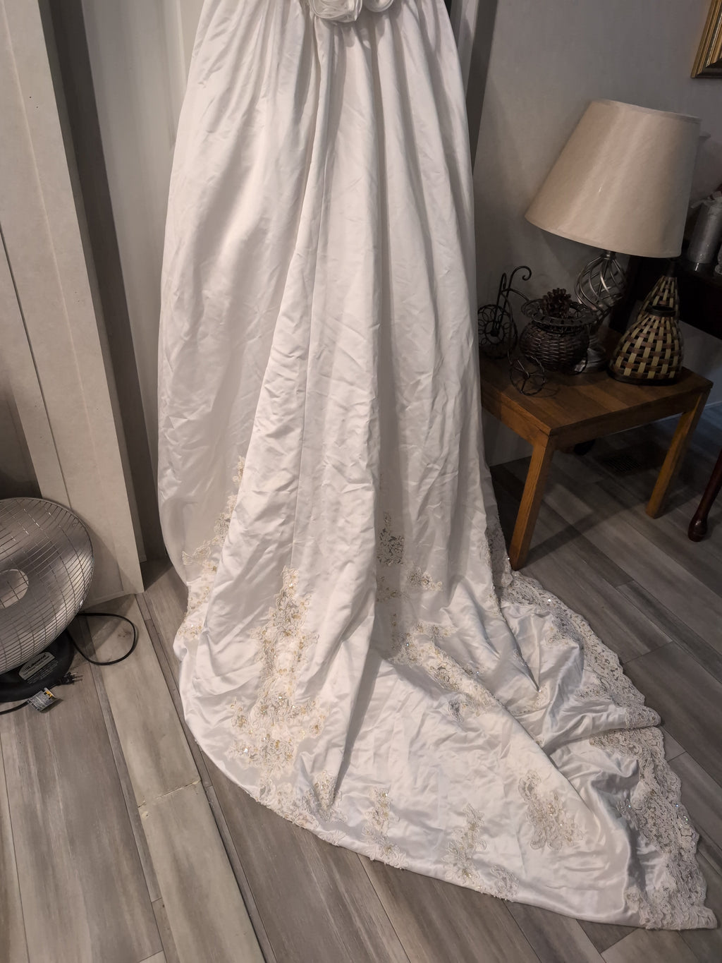 C-1 90's Moonlight Wedding Dress
