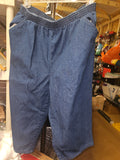 NW-1  Chic pair of Capri's